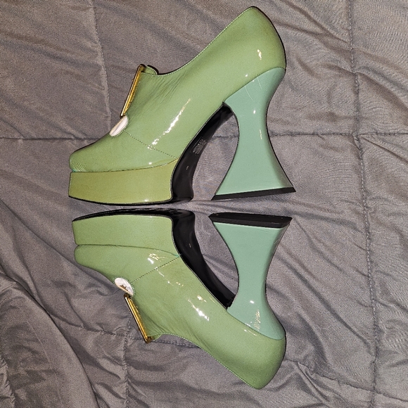 Munster Originals - Picture 3 of 5